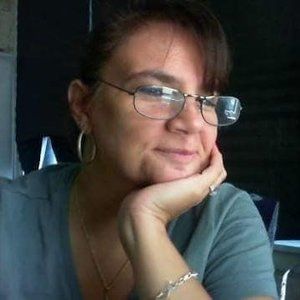 Meet your Posher, Debbie